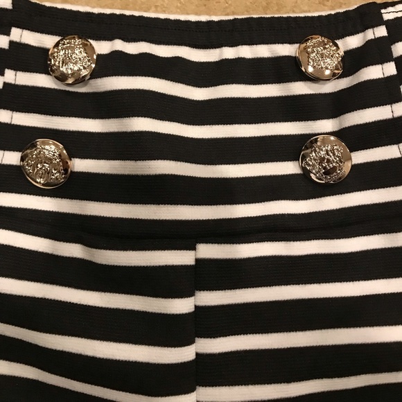 Nautical Style Shorts - Picture 2 of 3